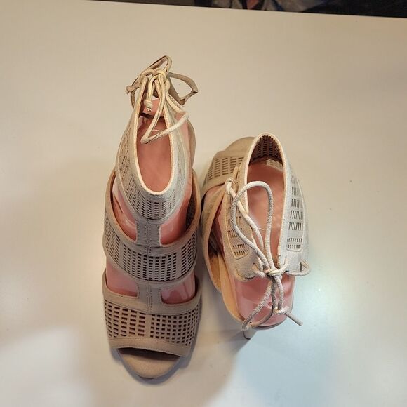 CALL IT SPRING SUEDE GLADIATOR STYLE HIGH HEEL STILETTOS ROUND TOE SANDAL - Picture 4 of 15